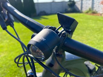 Cube reaction hybrid 500 - 8