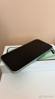 iPhone 15 128Gb green - 8