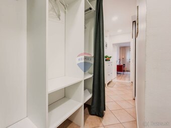 Zrekonštruovaný 1izbový byt na skok od centra na predaj - 8