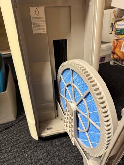 Cisticka / pracku vzduchu Philips 3000i - 8