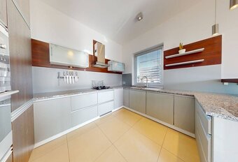 Veľký 3 izb. byt s terasou o výmere 70 m2 a kompletným zaria - 8