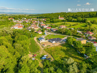 IBA U NÁS Pozemok na dom v prírodnom prostredí obce Šišov - 8