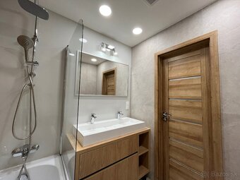 NOVINKA MODERNÝ, SKVELÝ 4 IZBOVÝ BYT S LOGGIOU - 8