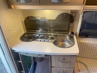 Prenajmem obytný prives FENDT 390 - 8