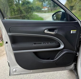 ► JEEP AVENGER 1.2T 74KW ADVENTURE AUTOMAT-LED - nový voz - 8