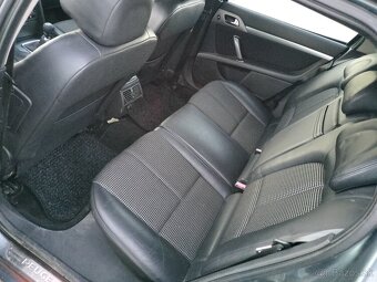 Peugeot 407sw - 8