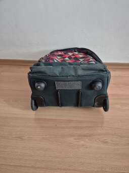 Školská taška na kolieska aj na chrbát - 8