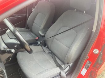 Predám KIA Rio 1.4, 80kw 2016 - 8