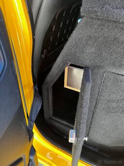 Jeep Wrangler - zásuvkový systém - 8