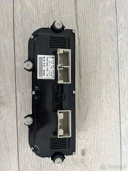 Diely interiér Škoda Superb 2 - 8