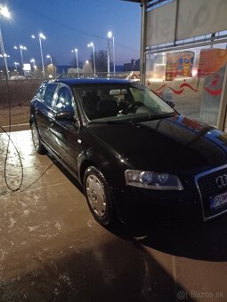Predám AUDI A3 1.6 benzín 75kw - 8