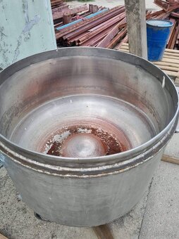nerezový manipulačný vozík 350L - 8