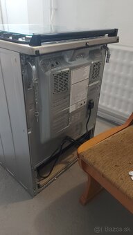 KOMBINOVANÝ SPORÁK BEKO + DIGESTOR MORA -NEREZ-60CM - 8