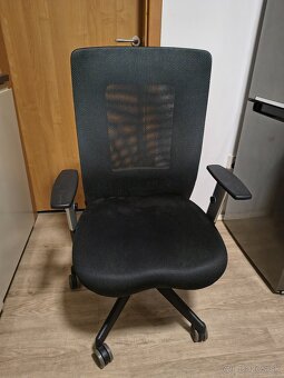 Polohovateľná kancelárska stolička - 8