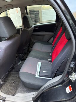 Suzuki SX4 - 8