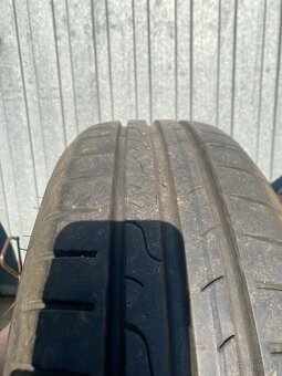 Ponúkam letné pneu DANLOP na diskoch MAK - 8