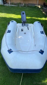 Predám závesný lodný motor Yamaha 2 HP plus gumový Cln s lam - 8