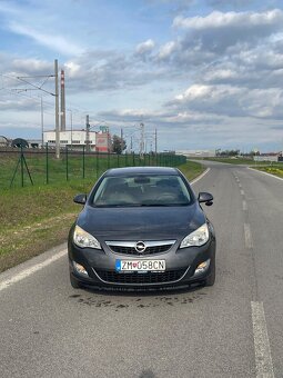 Opel Astra J 1.4 103kw 2010 - 8