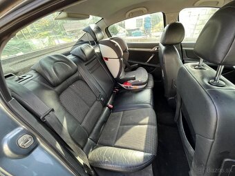 Peugeot 407 - 8