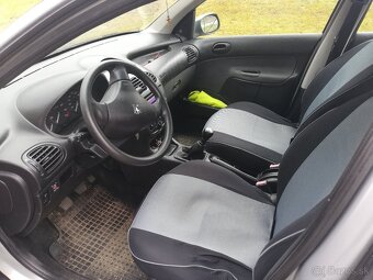 Peugeot 206 - 8