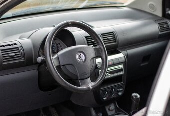 Volkswagen Fox 1,2 HTP 40kw - ABS - 8