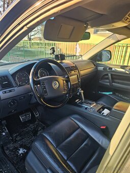 Volkswagen touareg 3.0tdi 165kw možný leasing - 8