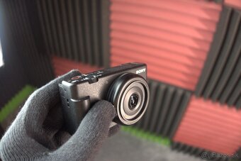 Sony ZV-1F - 8