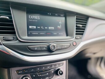 Opel Astra Sports Tourer - 8