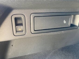 Volkswagen Tiguan 2.0 TDI DSG 4x4,2023,51228 km,ODPOČET DPH - 8