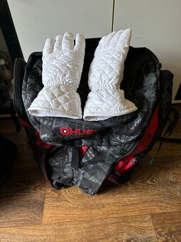 Predám dve skoro nové komplet dámske lyžiarske výbavy - 8