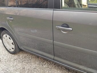 Volkswagen Touran 1.9 TDI- 77kw - - 8