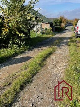 KH-1022 Pozemok 689m2,vhodný na výstavbu rodinného domu,Preš - 8