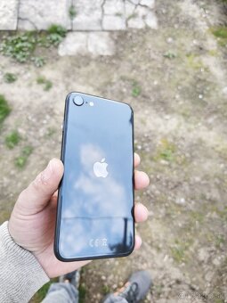 Iphone SE 64GB 2020 - 8