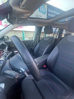 Mercedes GLB - 8