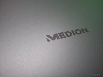 💻 MEDION® AKOYA® E16423 – 16" IPS i5 notebook v hliníku - 8