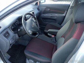 Predám Kia Rio sporty 1.4 benzín 71kw - 8