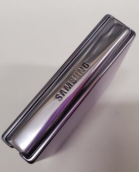 Samsung Galaxy Z Flip 4 - 8