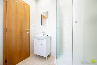 Priestranný 2 izbový byt - Prievidza, ul. Nábrežná - 8
