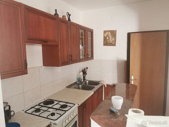 Dom pri mori v Chorvátsku so 6 apartmánmi. - 8