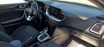 Kia Ceed SW 1.6 CRDi MHEV Gold A/T Možný Leasing - 8