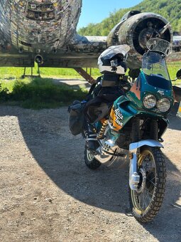 Honda Africa twin xrv 750 - 8