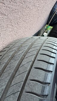 Letné 215/55 R17 + original 5x112 Disky - 8