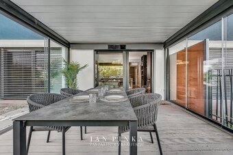 Grand Koliba, dve záhrady, dve garáže, dokonalý komfort - 8