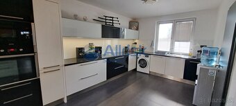 NOVOSTAVBA - MODERNÝ 4 IZB. BUNGALOV S GARÁŽOU V OBCI OĽDZA - 8