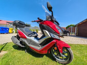 SYM Cruisym 300i - 8
