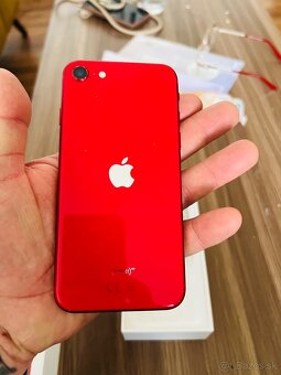 Iphone SE 2020 red - 8