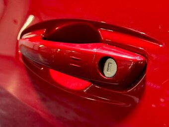 Peugeot 508 SW 2.0 BlueHDi EAT8 Allure
 - 8