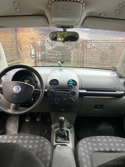 Volkwagen New Beetle - 8