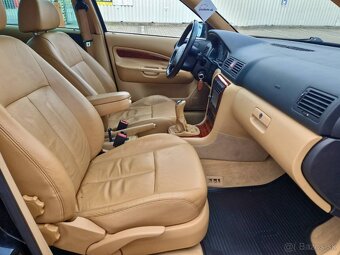 Predám Škoda Octavia Combi 1.9 TDI 96 KW Laurin Klement - 8