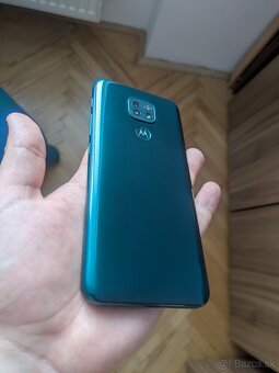 Motorola G9 Play v TOP stave - 8